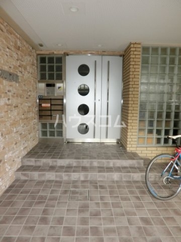 16/24 エントランス