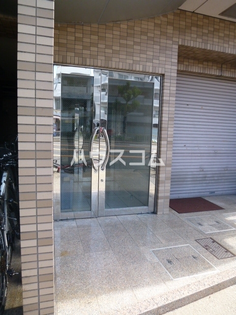 14/21 エントランス