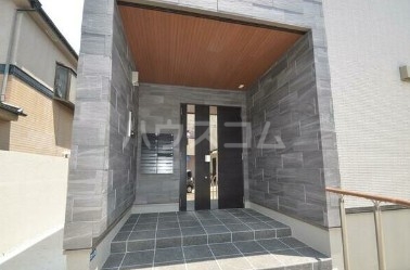 14/21 エントランス