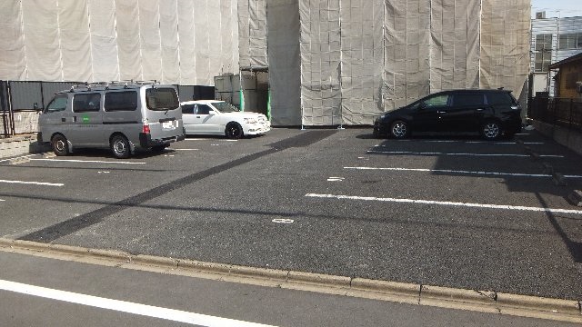 20/22 駐車場