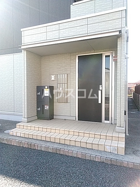 2/5 エントランス