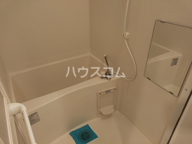 13/30 浴室