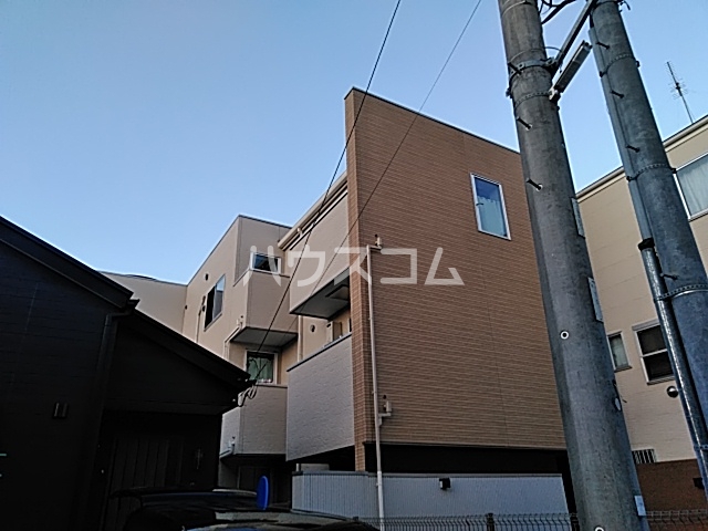2/30 外観
