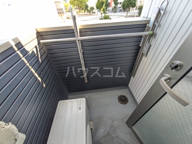 23/30 バルコニー