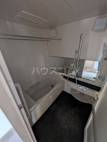 13/30 浴室