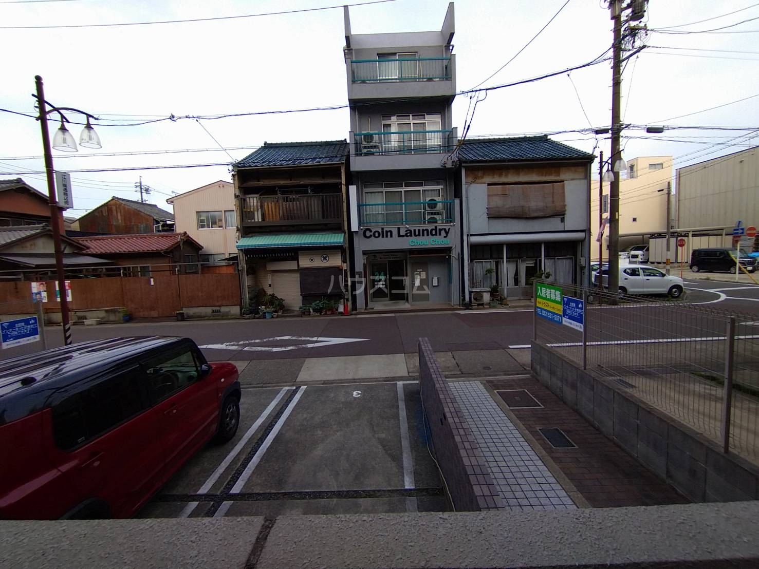 23/30 駐車場
