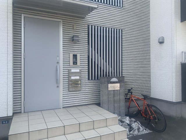 21/24 エントランス