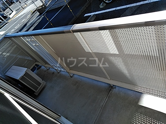 19/25 バルコニー