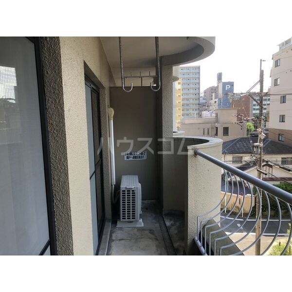 13/23 バルコニー