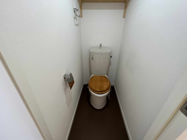 13/30 トイレ