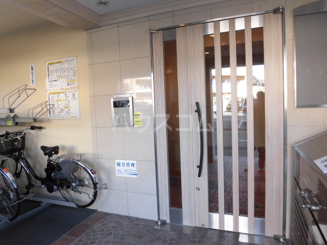 20/29 エントランス