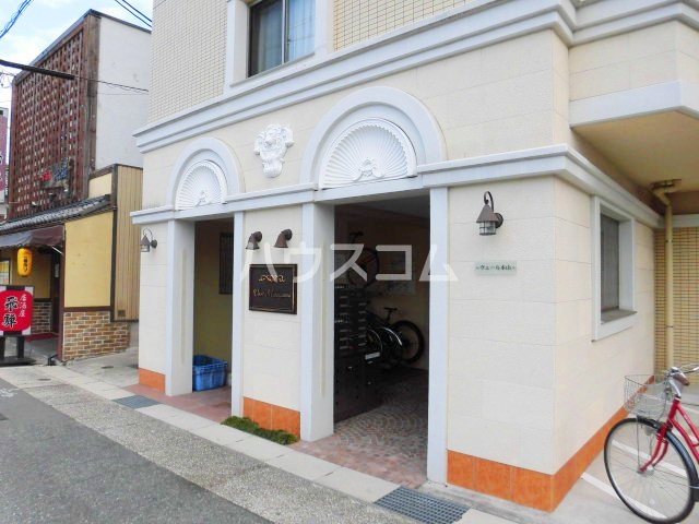 16/25 エントランス