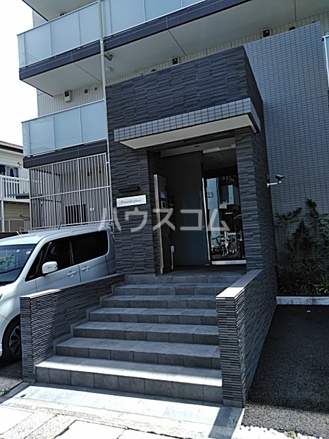 20/30 エントランス