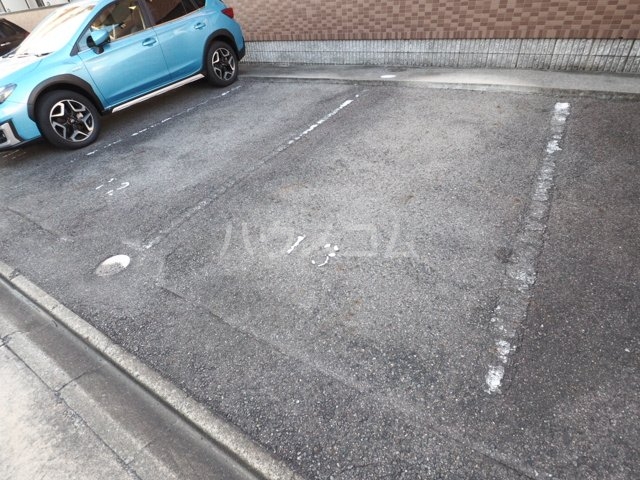 26/30 駐車場