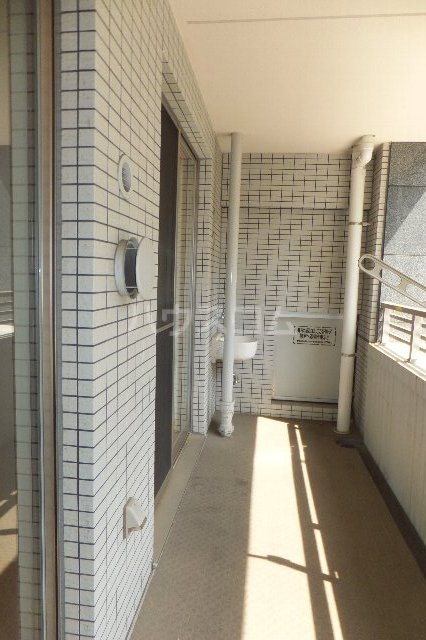 21/24 エントランス