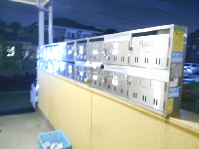 24/30 エントランス