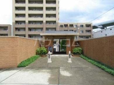 14/22 エントランス