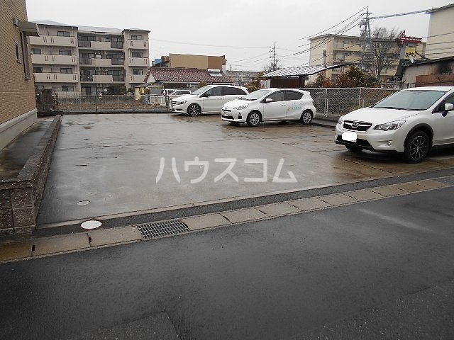 20/27 駐車場