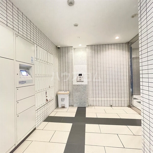 14/21 エントランス