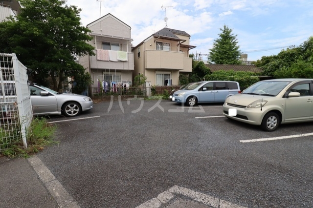 19/26 駐車場