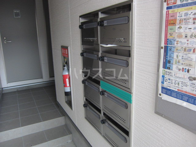 21/25 エントランス