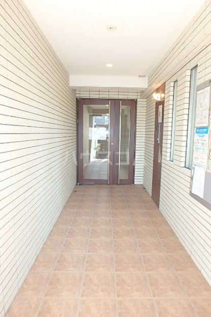 2/8 エントランス