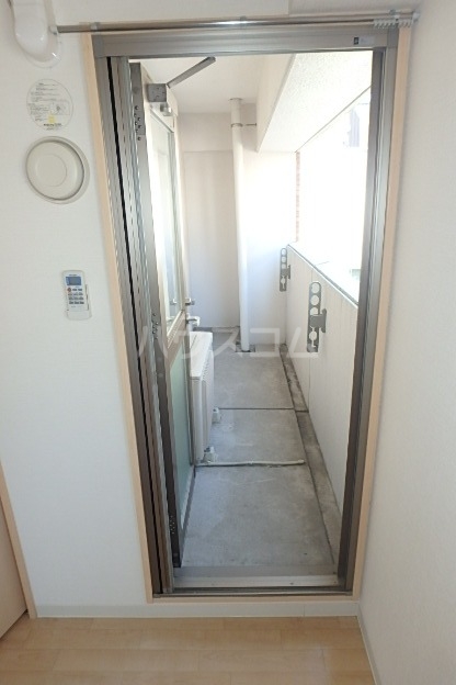 14/23 バルコニー