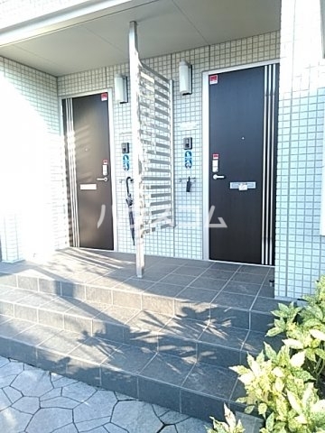 13/19 エントランス