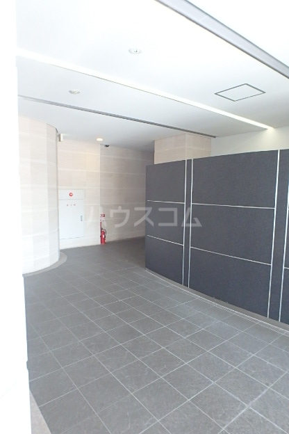 13/23 エントランス