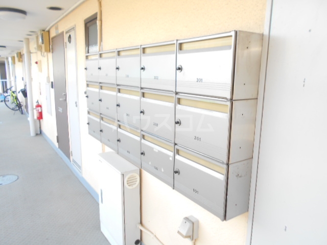 22/30 エントランス