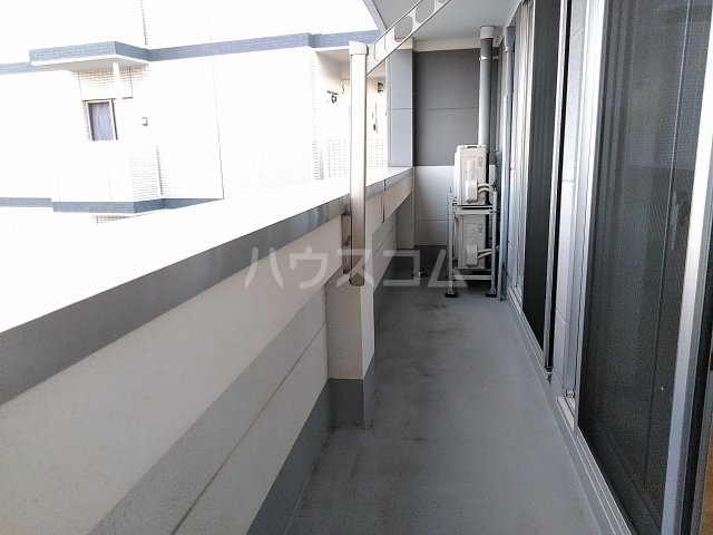 21/30 バルコニー