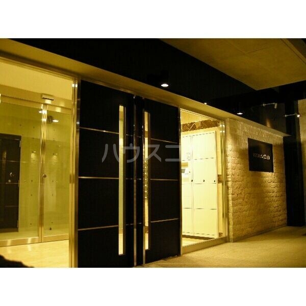 15/22 エントランス