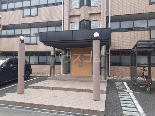 27/30 駐車場