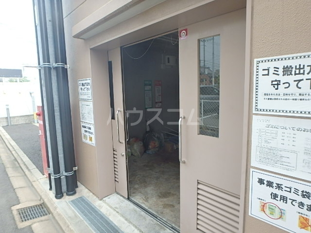 16/26 エントランス