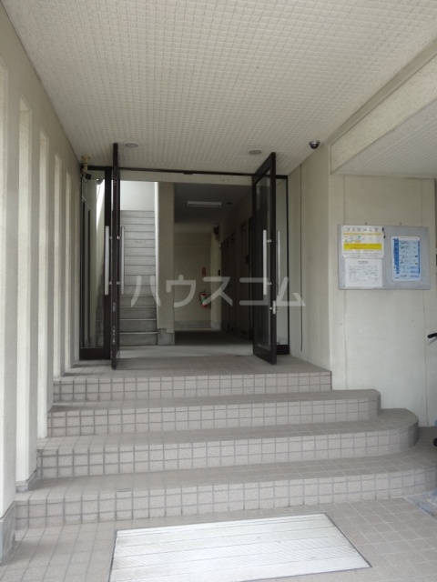 20/24 エントランス