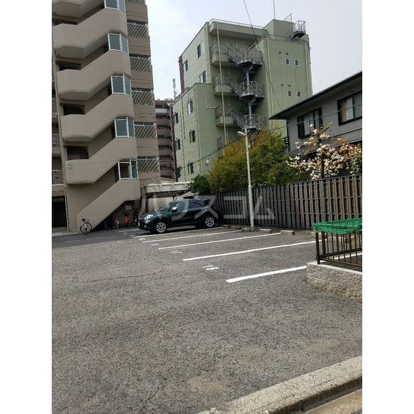15/22 駐車場