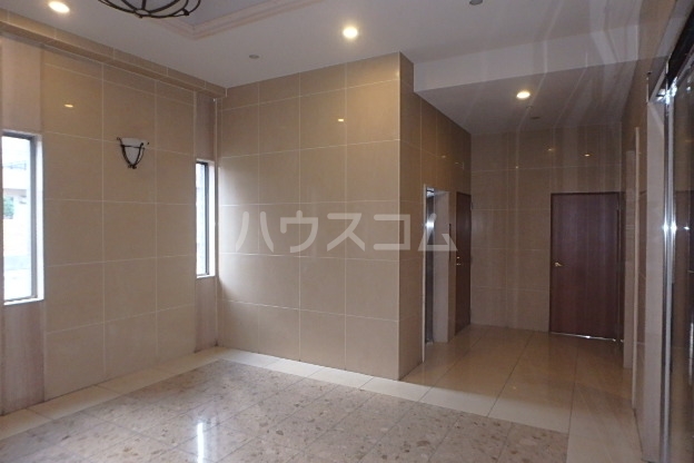 3/8 エントランス