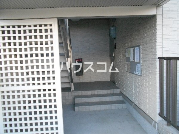 16/25 エントランス