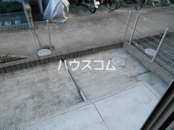 18/25 駐車場