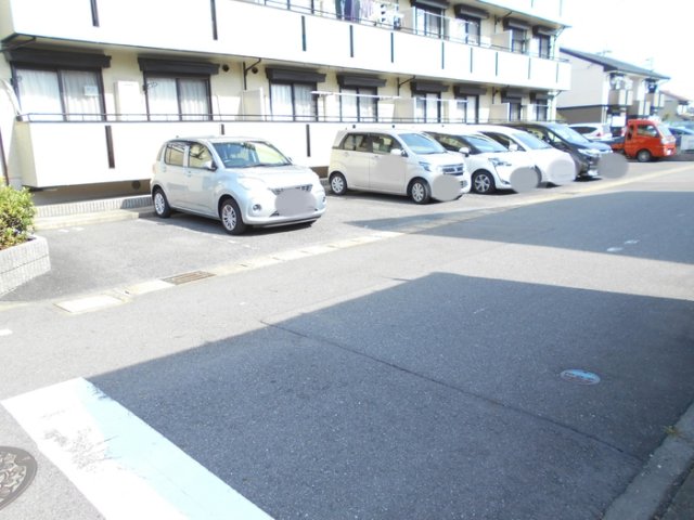 17/25 駐車場