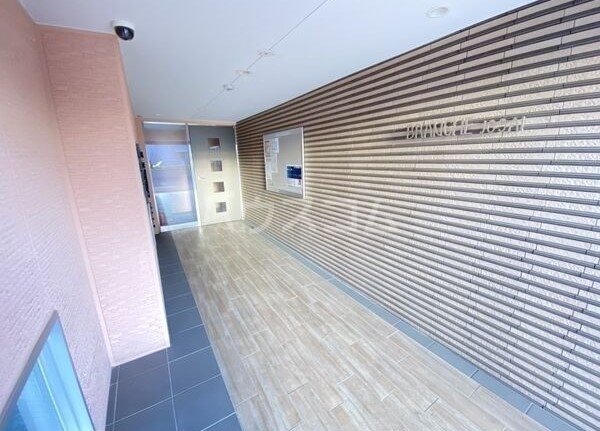 19/28 エントランス