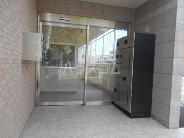 20/29 エントランス