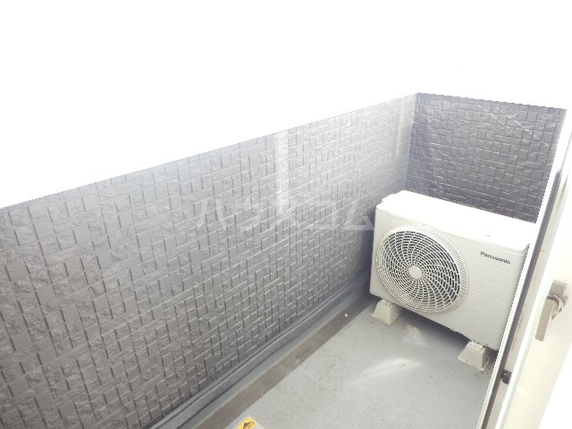 13/21 バルコニー