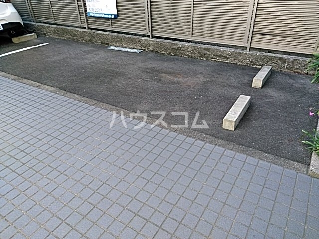 18/26 駐車場