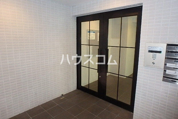 14/23 エントランス