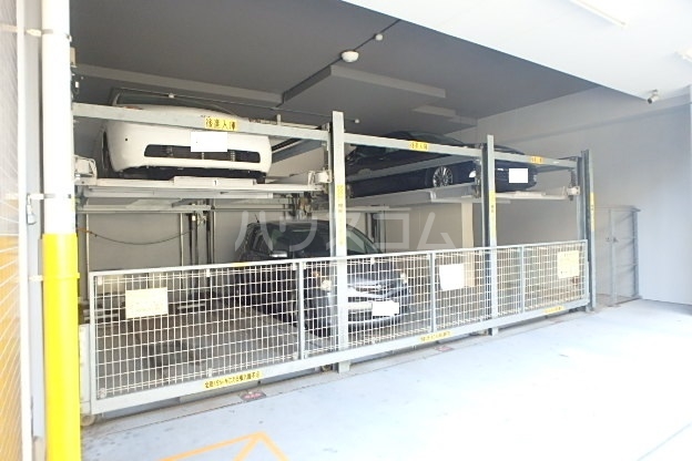 19/27 駐車場