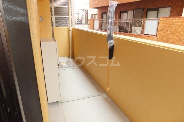 13/22 バルコニー