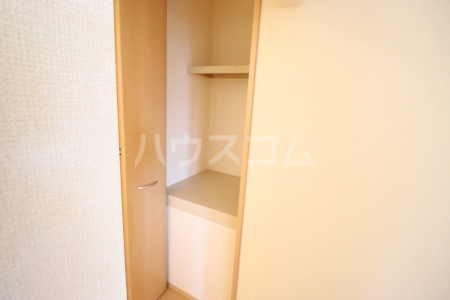 13/30 収納