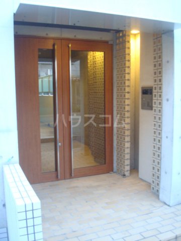 17/22 エントランス