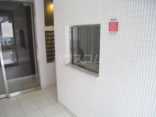 17/27 エントランス